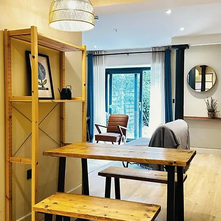 Apartamento Stylish 1bed Flat With Patio Near Royal Mile Fits 4 Edimburgo
