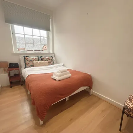 Two Cozy In A Residential Apartmán Edinburgh