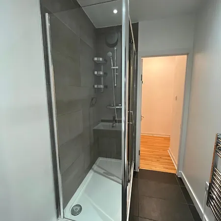 Apartment Centre - Richmond