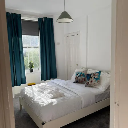 דירה Brigth & Stylish Flat Near Holyrood *