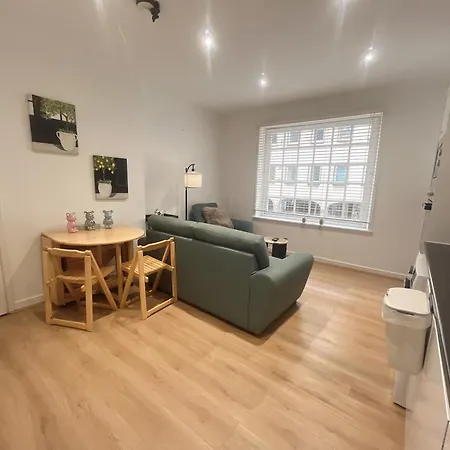 Two Cozy In A Residential * Edimburgo