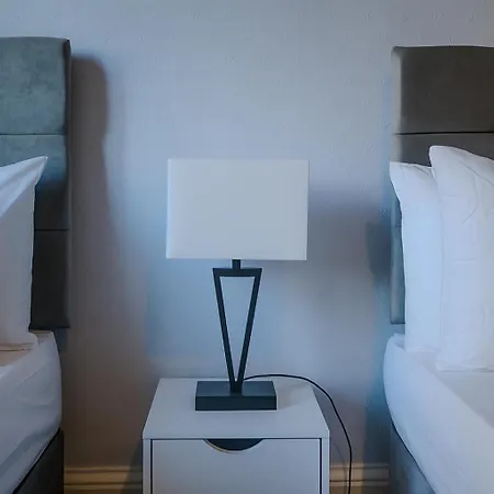Grand Old Town Home, View, Cinema, Sleeps 10 爱丁堡