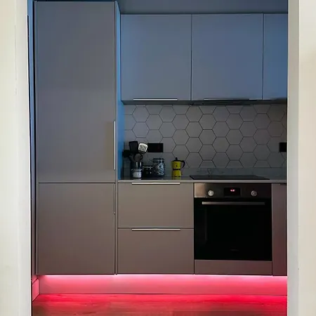 Stylish 1bed Flat With Patio Near Royal Mile Fits 4 Edimburgo