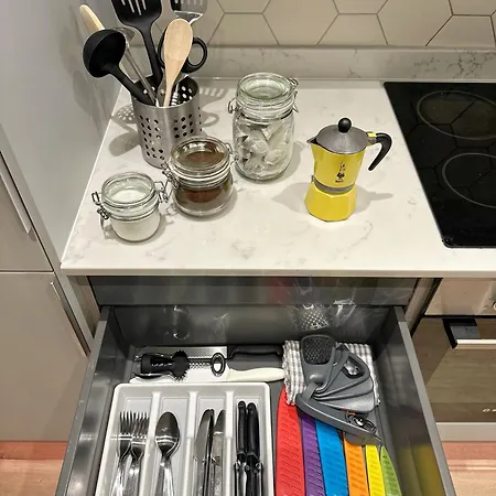 Apartment Stylish Loft With Patio Near Royal Mile Fits 4