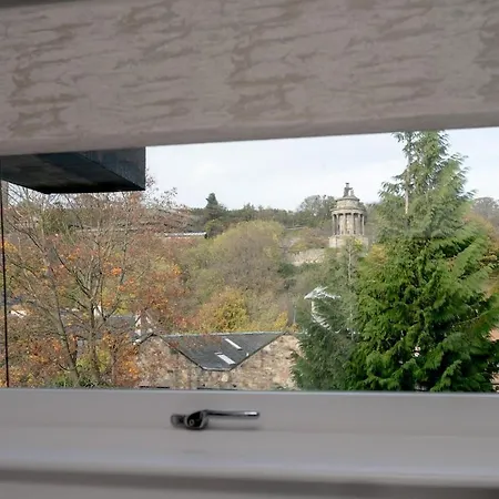 Royal Mile Retreat *