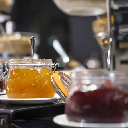 Novotel Park מלון 4*