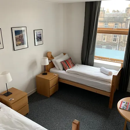 Edinburgh Central Accommodation *