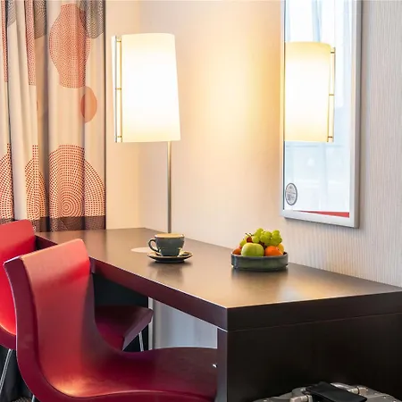 ノボテル パーク ホテル エディンバラ