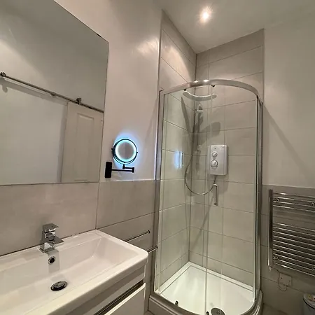 The Cosy Courtyard *