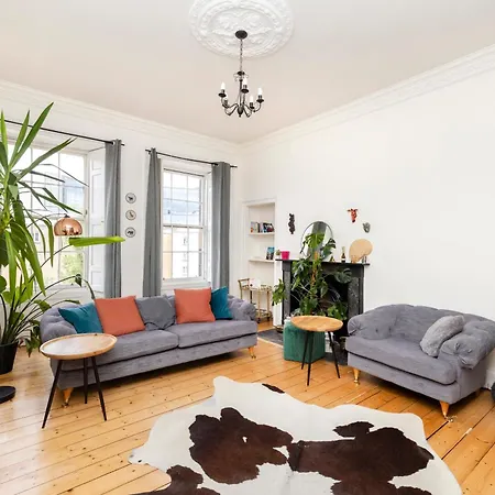 Apartamento Chic And Stylish 2-bedroom Near Centre