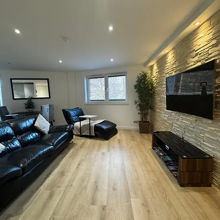 Km Granton Apartment