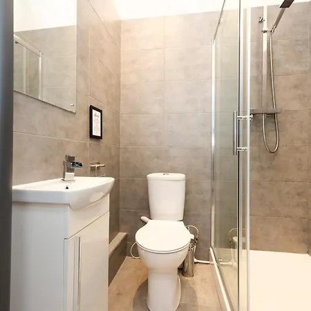 Chic And Stylish 2-bedroom Near Centre Edinburgh