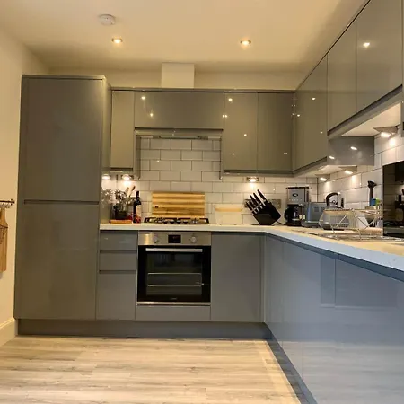 מלון Modern Loft Style In Converted Church *