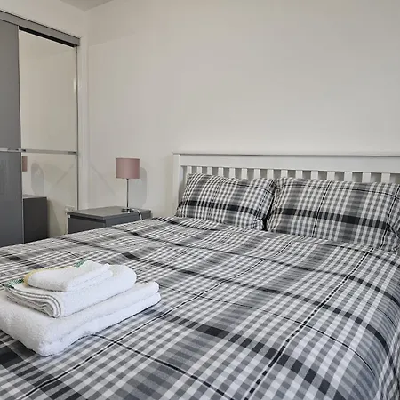 Stylish 2-bed Flat With Open-plan Living Parking Apartament Edynburg