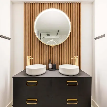 Leith Hospital - A Boutique Family Let In Leith *