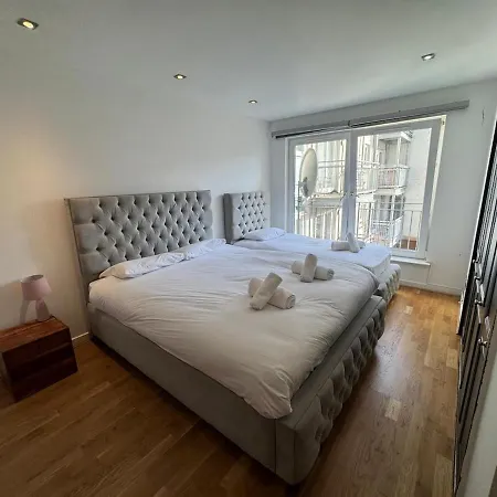 Albions Corner 6 Guests 5 Beds Free Parking *