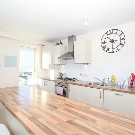 Castle View Free Parking 3bed Waterfront 爱丁堡