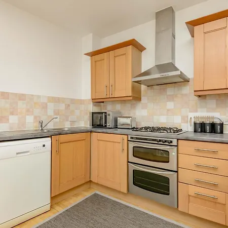 Unique 1 Bed House With Private Parking אדינבורו