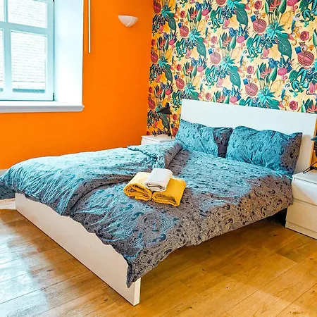 Cosy 2 Bedroom * Эдинбург