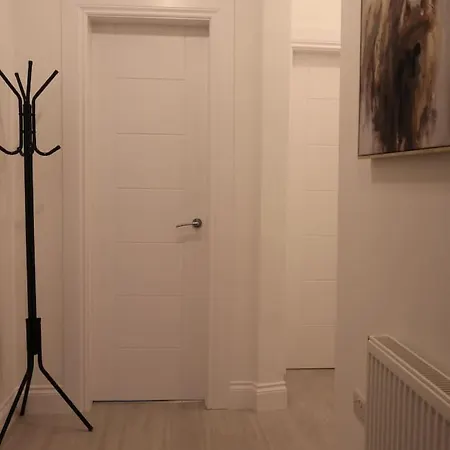 Elegant 3br At Haymarket *