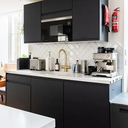 Leith Hospital - A Boutique Family Let In Leith Edinburgh