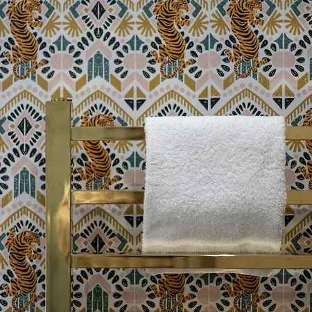 Luxury Flat With Ensuite Apartment Edinburgh