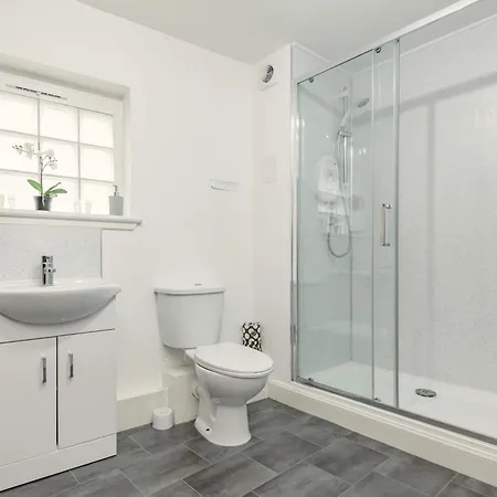 Daire Unique 1 Bed House With Private Parking Edinburgh