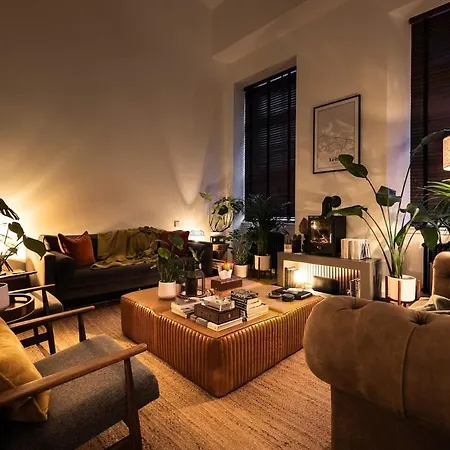 Leith Hospital - A Boutique Family Let In Leith *