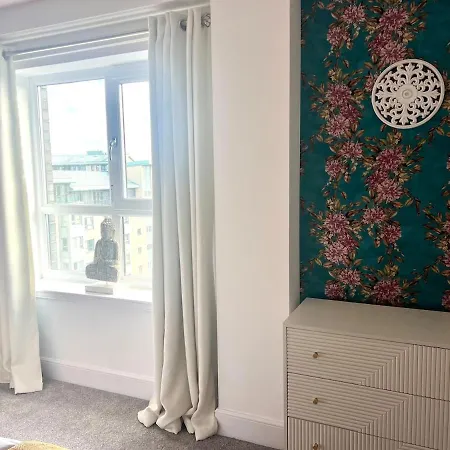 Castle View Free Parking 3bed Waterfront 公寓 爱丁堡