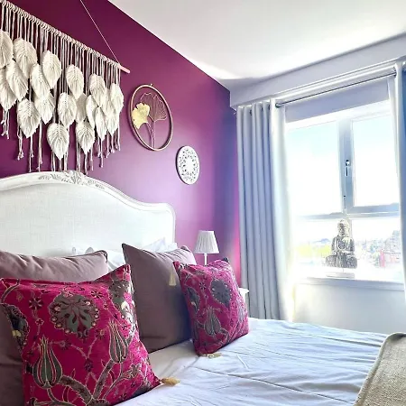 Apartment Castle View Free Parking 3bed Waterfront Edinburgh