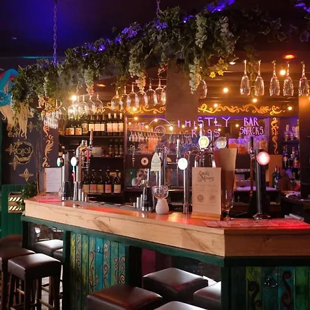 Leith Hospital - A Boutique Family Let In Leith