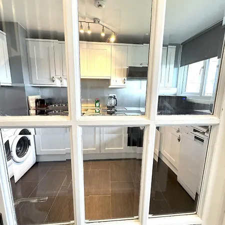 City-centre - Holyrood Apartment