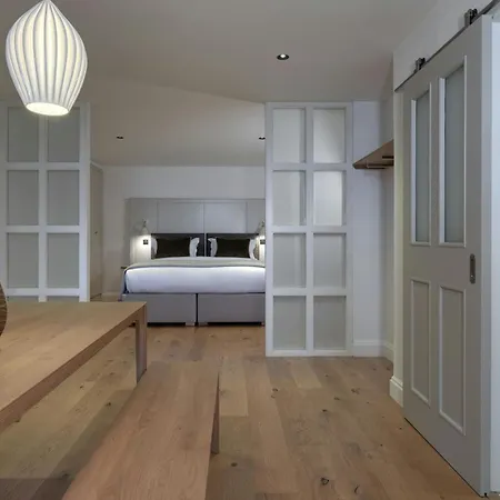 Old Town Chambers, Autograph Collection Aparthotel 5*