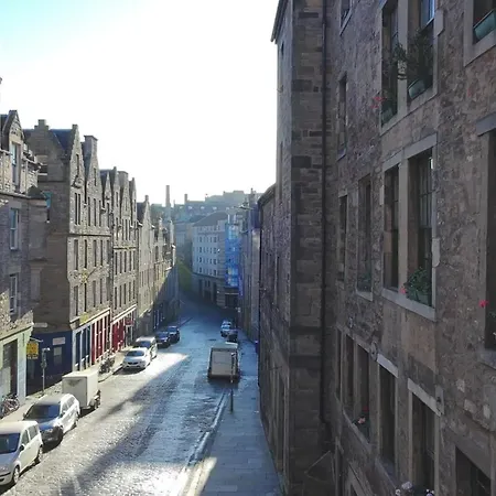 High Street - Over 18s Only, Backpackers Atmosphere (adults Only) * إدنبرة