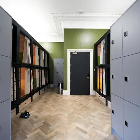 Revolver Hostel Edynburg