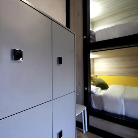 Revolver Hostel *