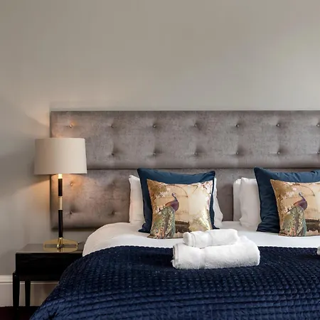 Castle - The Address Édimbourg