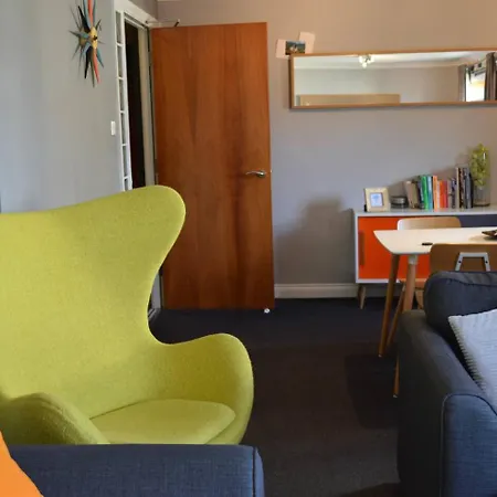 Apartmán Large 2 Bed Flat, 2 Bath, Free Parking & Lift Edinburgh