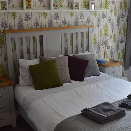 Lejlighed Large 2 Bed Flat, 2 Bath, Free Parking&lift Edinburgh