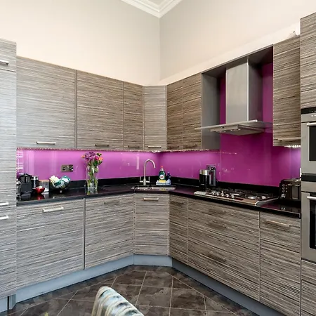 公寓 Castle - The Address *