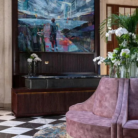 The Grand, A Luxury Collection Hotel, Ξενοδοχείο με διαμερίσματα 5*