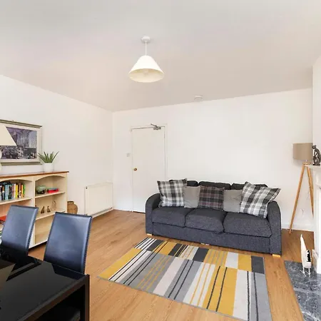 Apartment 2-bedroom Old Town On Royal Mile