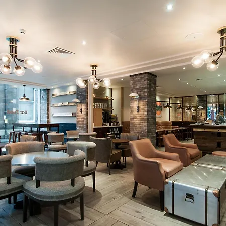 Hub Centre - Rose Street 3*