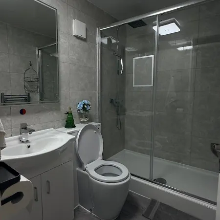 아파트 Close To Holyrood And Arthur Seat, Beautiful Scenic Views