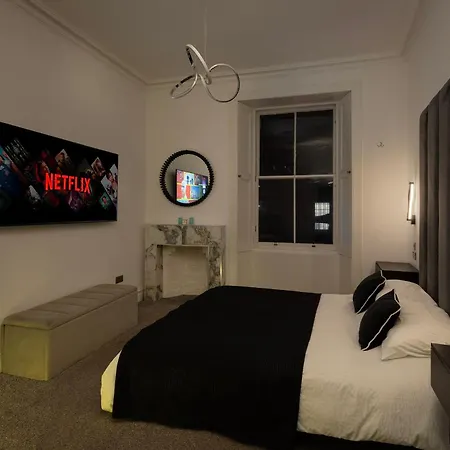 2bedroom By The Castle דירה