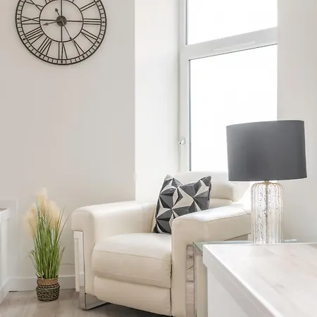 Easter Cosy 4 Bedroom - *