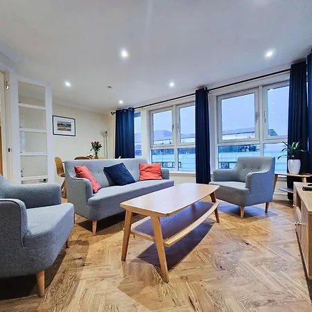 2-bedroom With Free Parking And Stunning Views Apartment