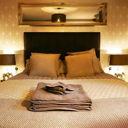 Apartmán Modern Chic Apartment, Lift Access & Free Parking *