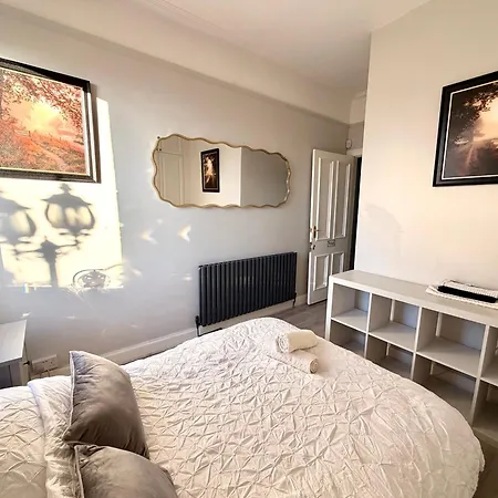 Immanuel House - Modern Luxury Victorian 1872 - Ultrafast Starlink Wifi & Free Parking * Edimburgo