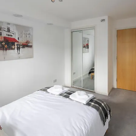 Kubique - Unique Leith *